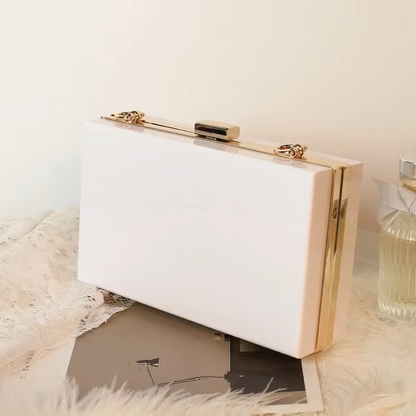 Chic Clear Acrylic Clutch – Stylish Bag for Elegant Evenings